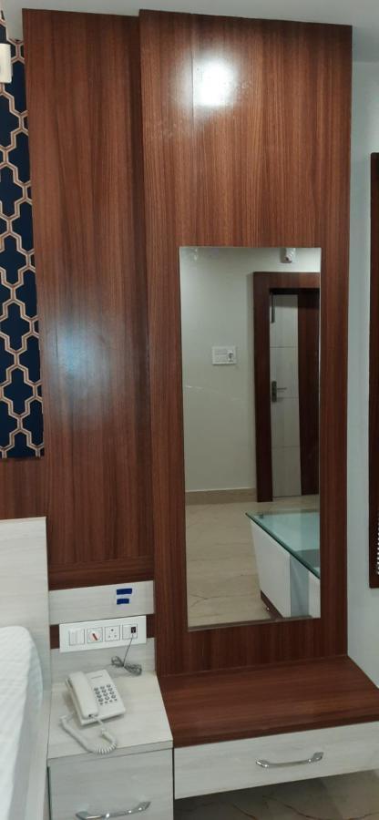 Hotel Narendra Plaza Balasore Kültér fotó